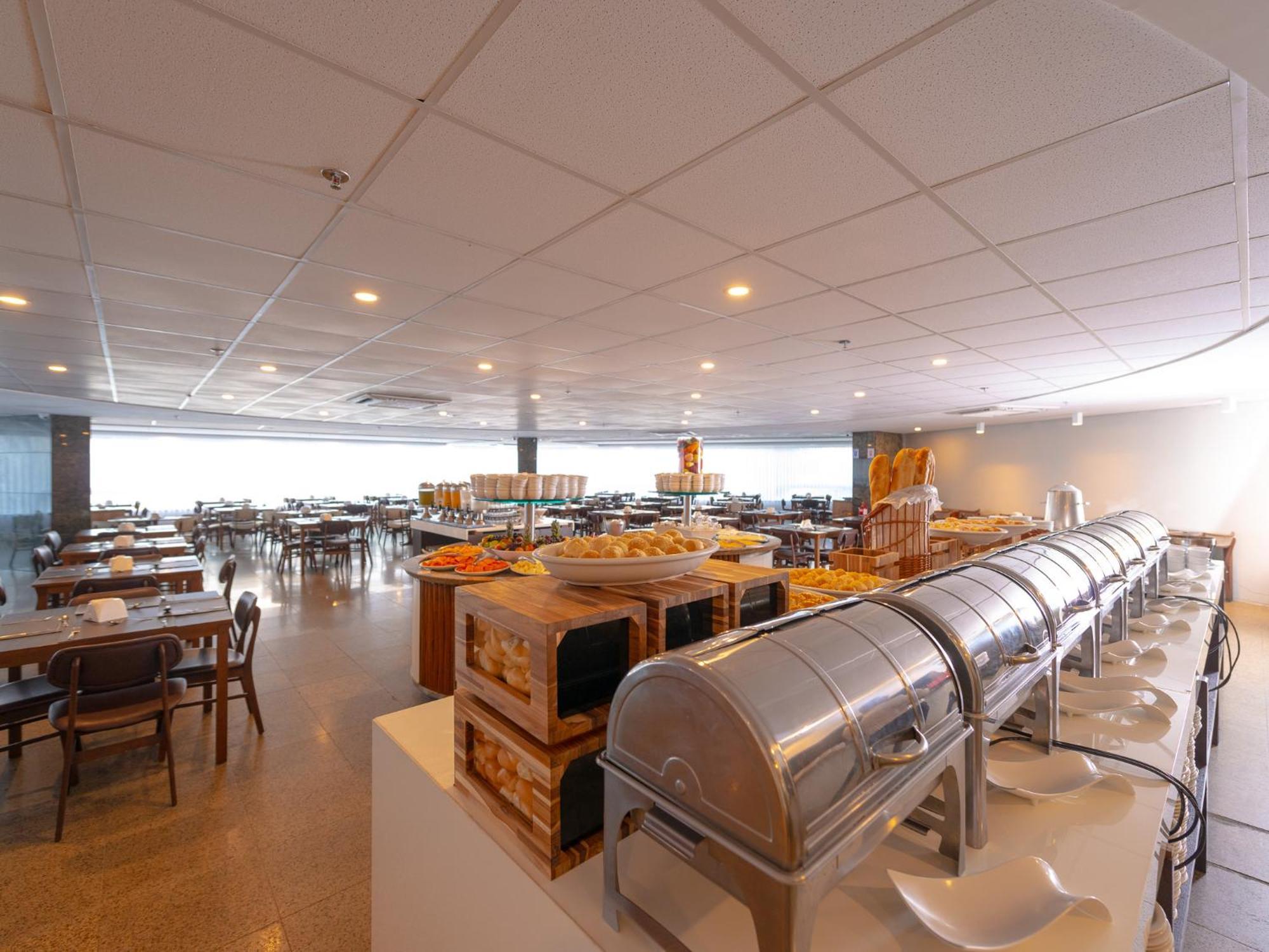 Ocean Palace All Inclusive Premium Natal Luaran gambar The buffet at the airport