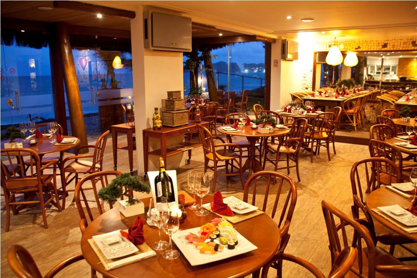 Ocean Palace All Inclusive Premium Natal Luaran gambar Restaurant in Puerto Varas